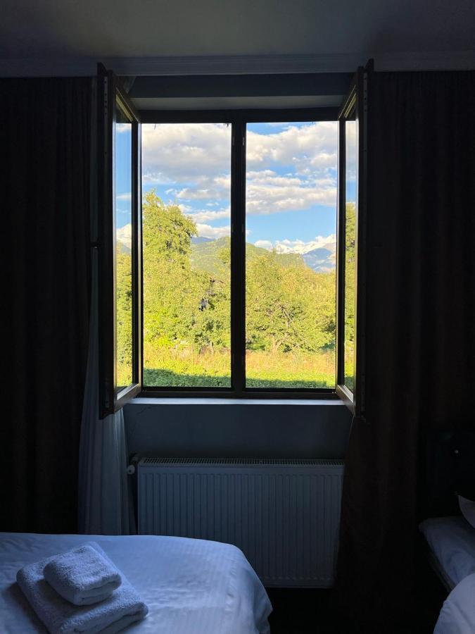 Monte Bianco Bed & Breakfast Mestia Exterior photo